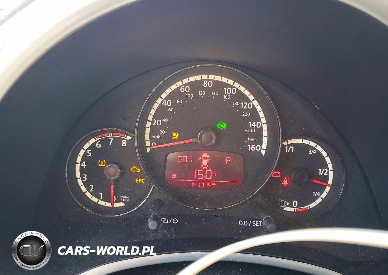 2013 Volkswagen Beetle Turbo VIN:3VW7S7AT7DM825561 - 9