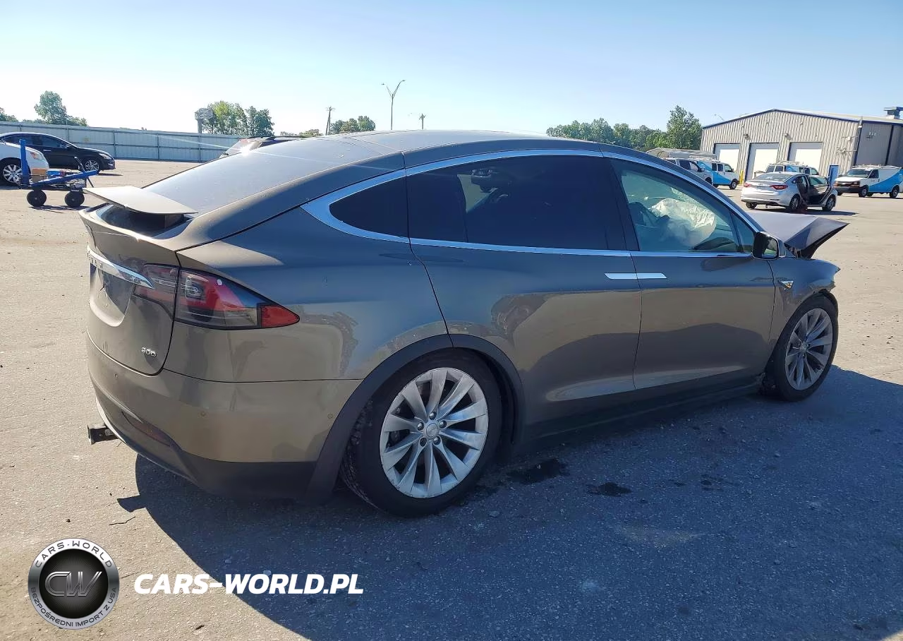 2016 Tesla Model X VIN:5YJXCBE20GF005867 - 3