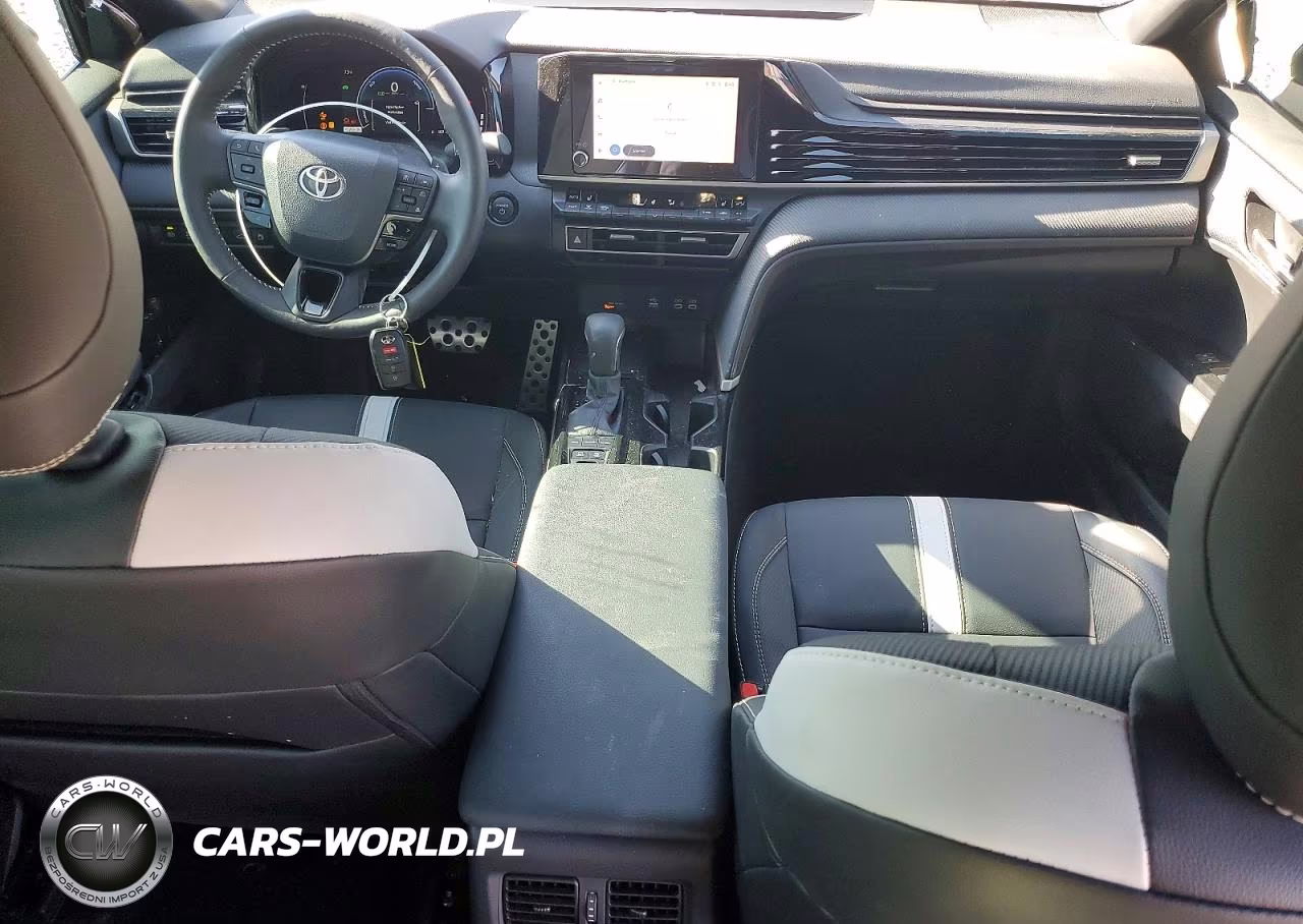 2026 Toyota Camry Se VIN:4T1DAACK6TU665947 - 8