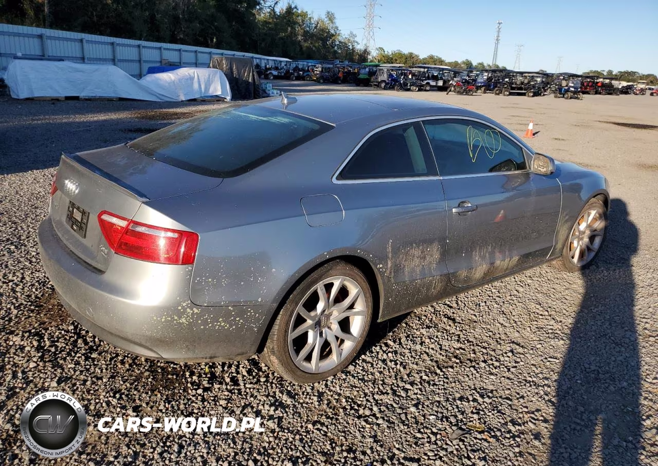 2011 Audi A5 Premium VIN:WAUCFAFR7BA024121 - 3