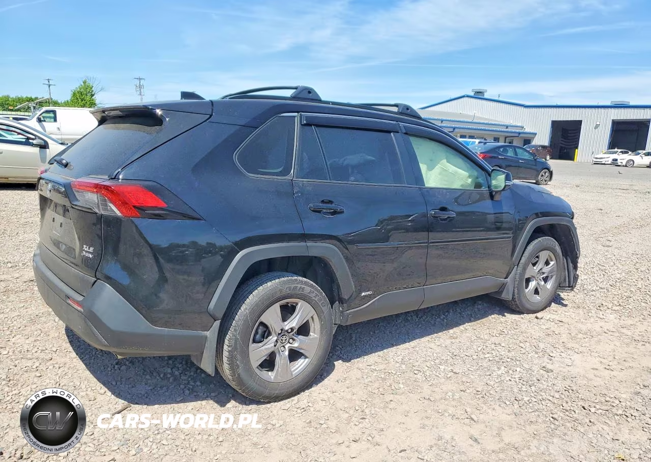 2025 Toyota Rav4 Hybrid Xle VIN:JTMRWRFV8SD311569 - 3
