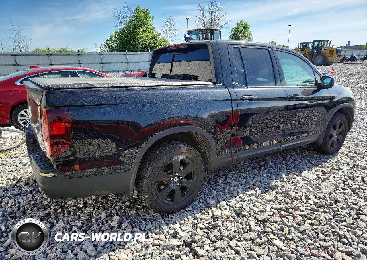 2019 Honda Ridgeline Black Edition VIN:5FPYK3F80KB040165 - 3