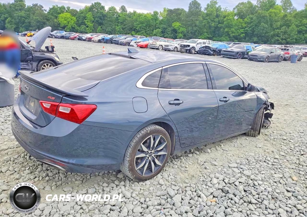2020 Chevrolet Malibu Rs VIN:1G1ZG5ST8LF154084 - 3