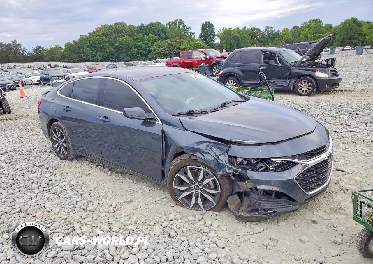 2020 Chevrolet Malibu Rs VIN:1G1ZG5ST8LF154084 - 4