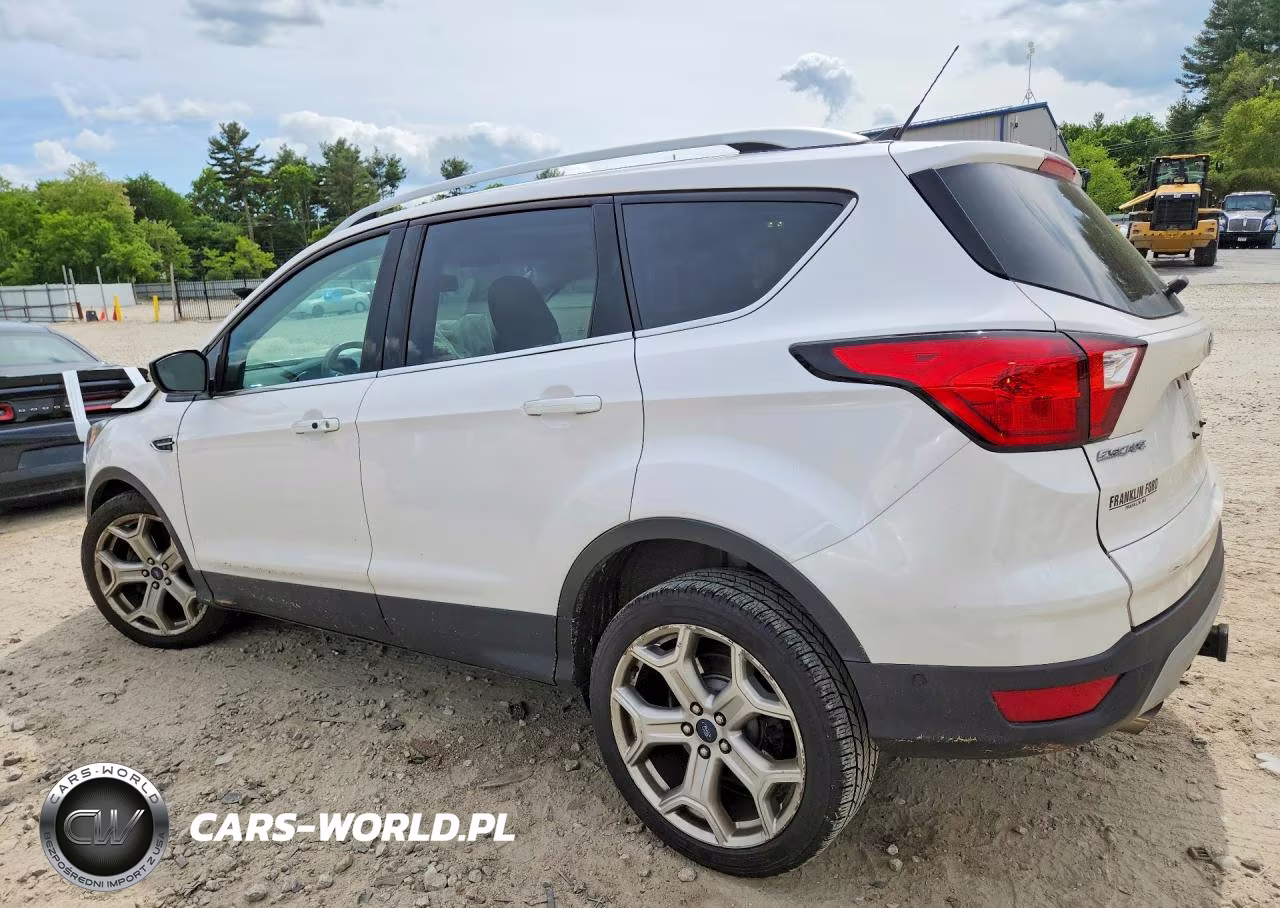 2019 Ford Escape Titanium VIN:1FMCU9J96KUC42687 - 2