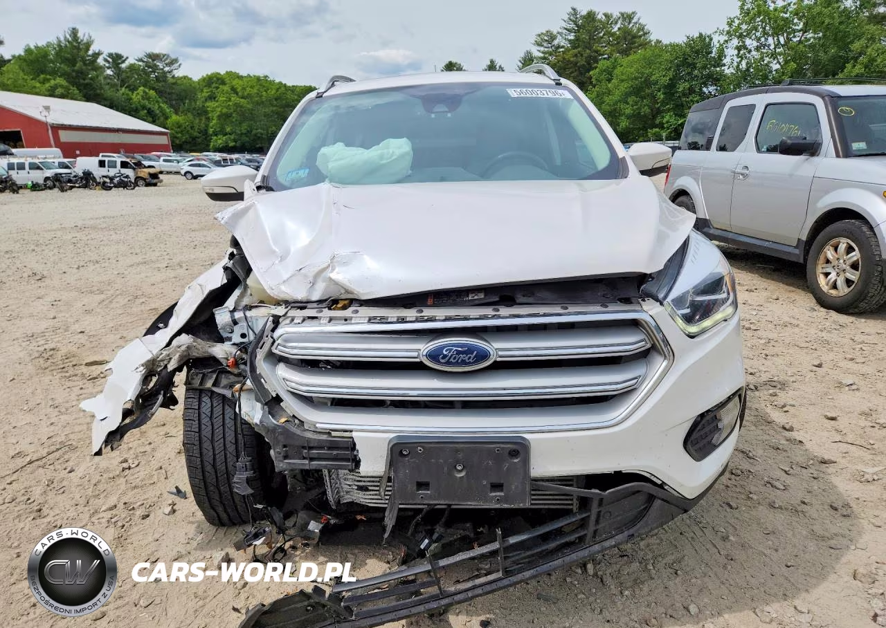 2019 Ford Escape Titanium VIN:1FMCU9J96KUC42687 - 5