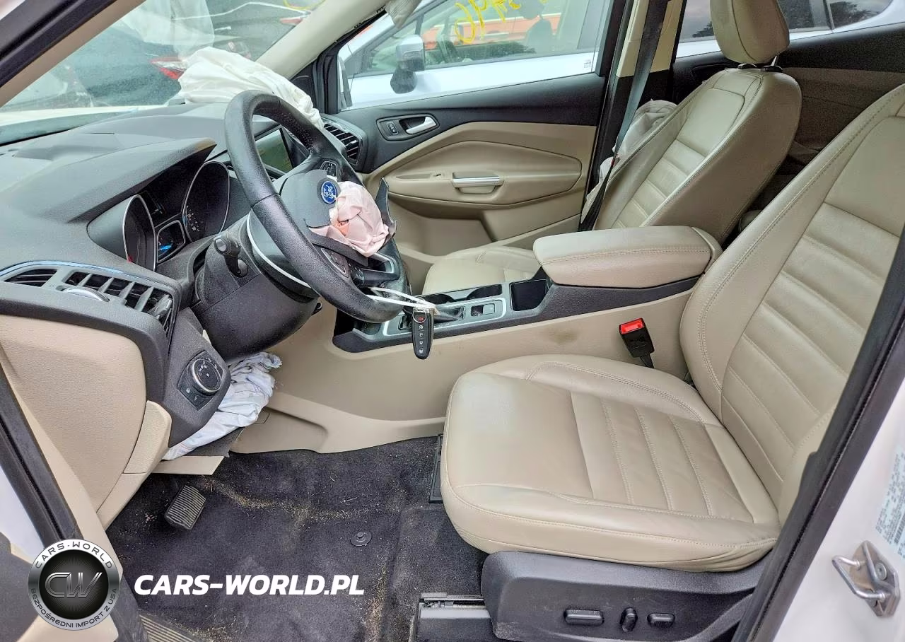 2019 Ford Escape Titanium VIN:1FMCU9J96KUC42687 - 7
