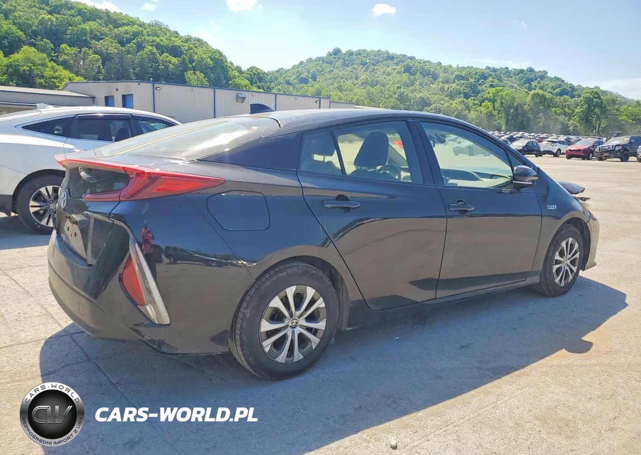 2020 Toyota Prius Prime Le VIN:JTDKARFP7L3155453 - 3