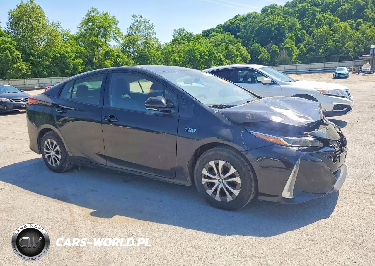 2020 Toyota Prius Prime Le VIN:JTDKARFP7L3155453 - 4