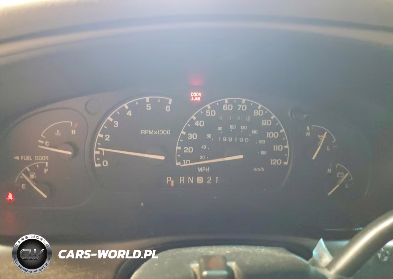 2000 Ford Explorer Xls VIN:1FMZU72XXYZC29898 - 9