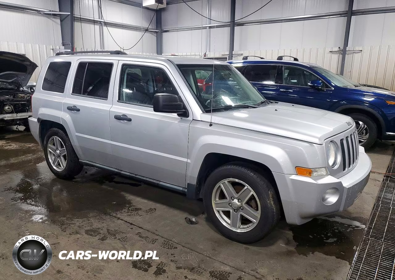 2008 Jeep Patriot Sport VIN:1J8FT28W78D574128 - 4