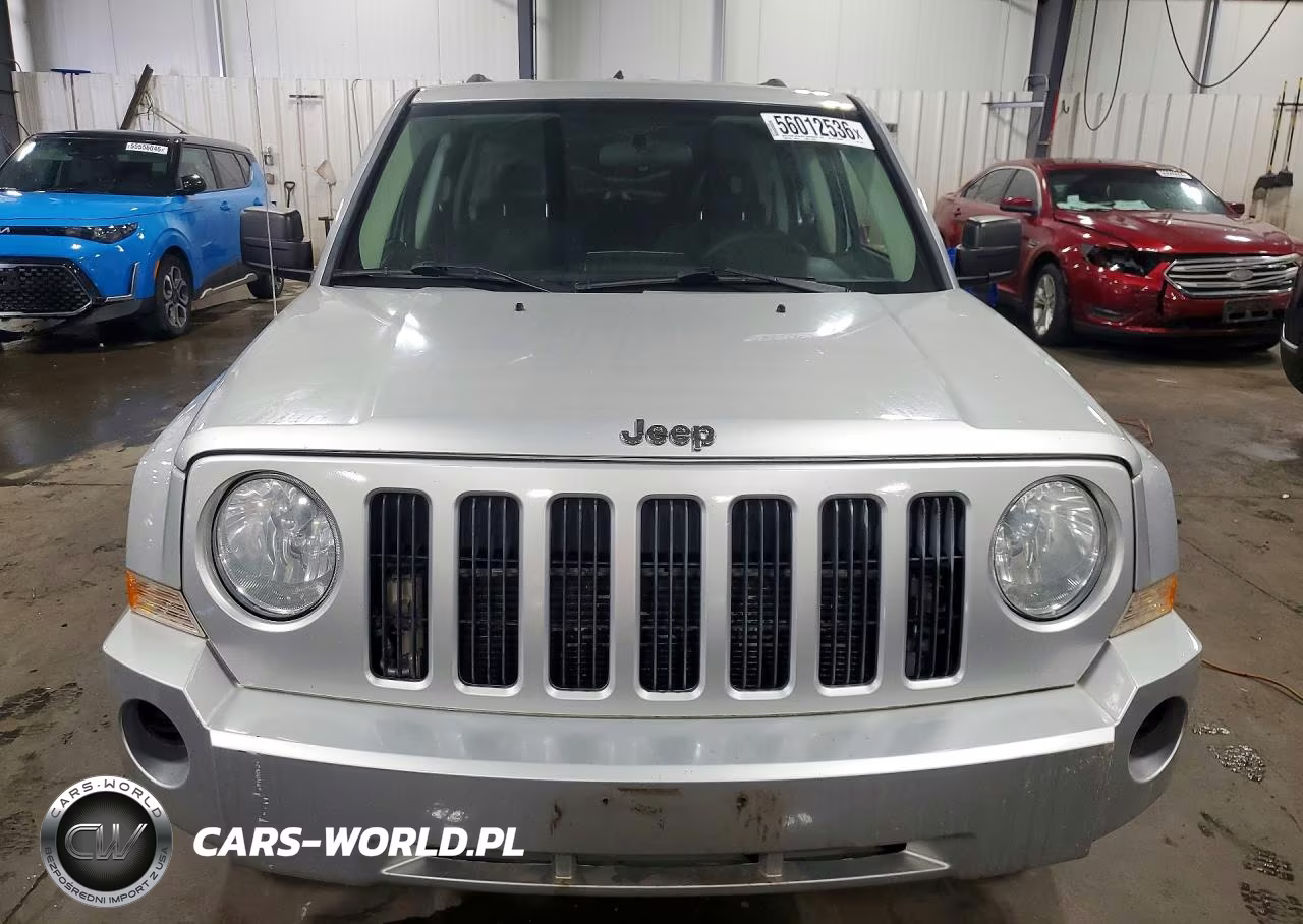 2008 Jeep Patriot Sport VIN:1J8FT28W78D574128 - 5