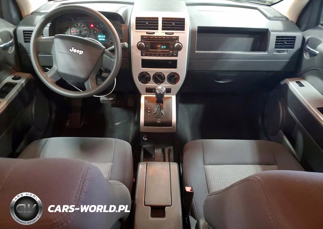 2008 Jeep Patriot Sport VIN:1J8FT28W78D574128 - 8