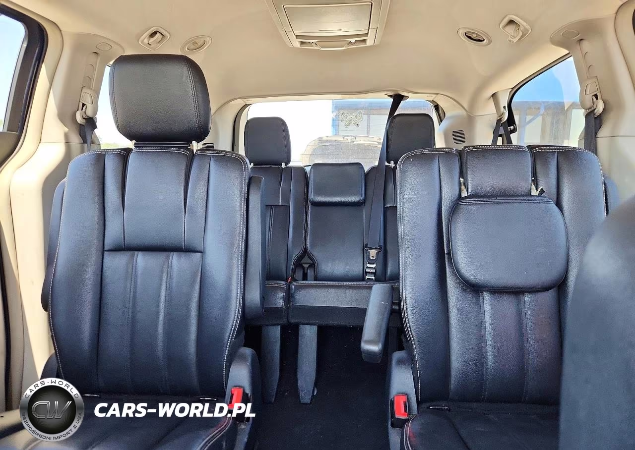 2014 Chrysler Town & Country Touring VIN:2C4RC1BG5ER269610 - 10