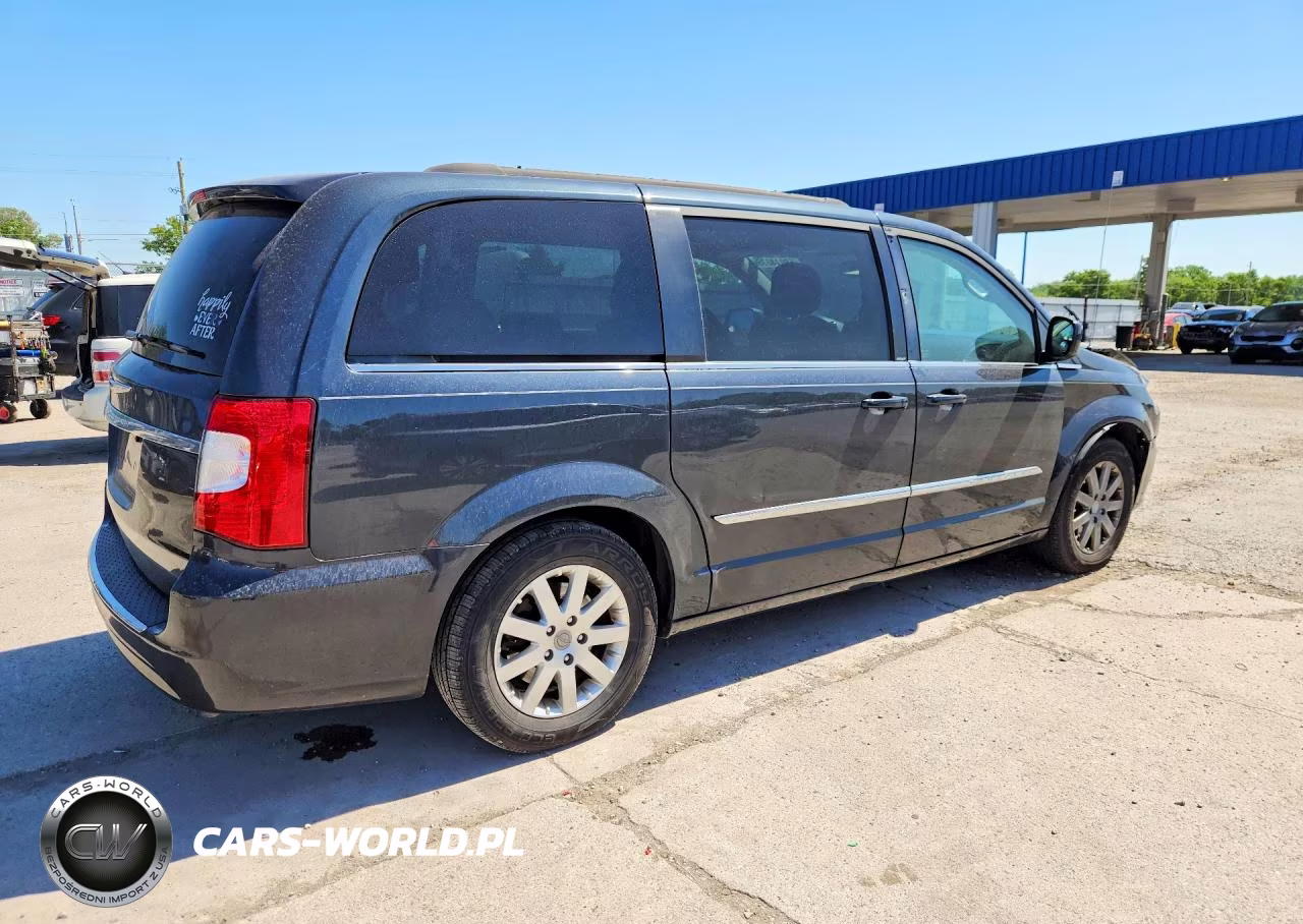 2014 Chrysler Town & Country Touring VIN:2C4RC1BG5ER269610 - 3