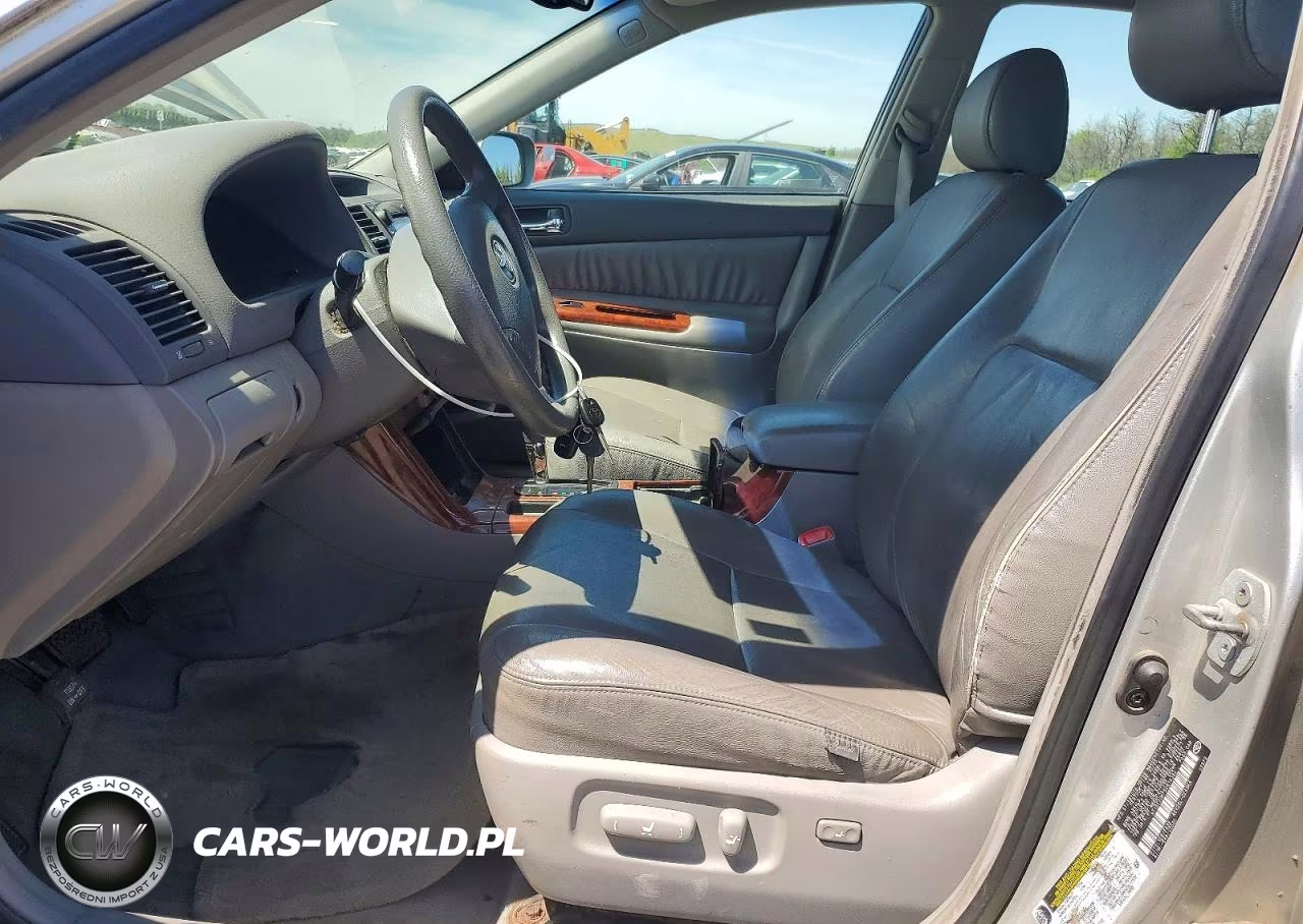 2005 Toyota Camry Xle VIN:4T1BE30K75U616383 - 7