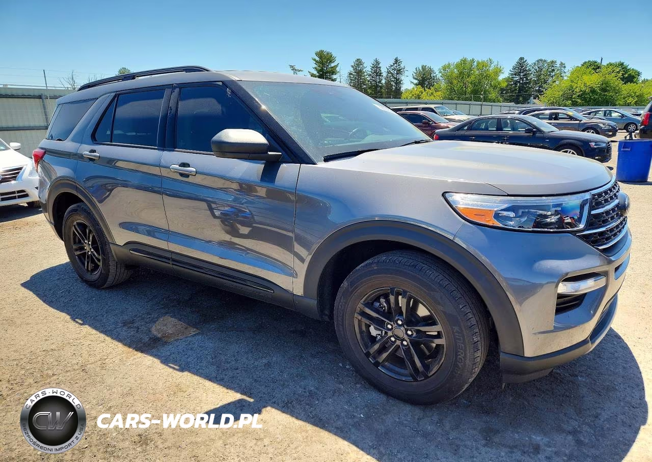 2022 Ford Explorer Xlt VIN:1FMSK8DH2NGB68315 - 4