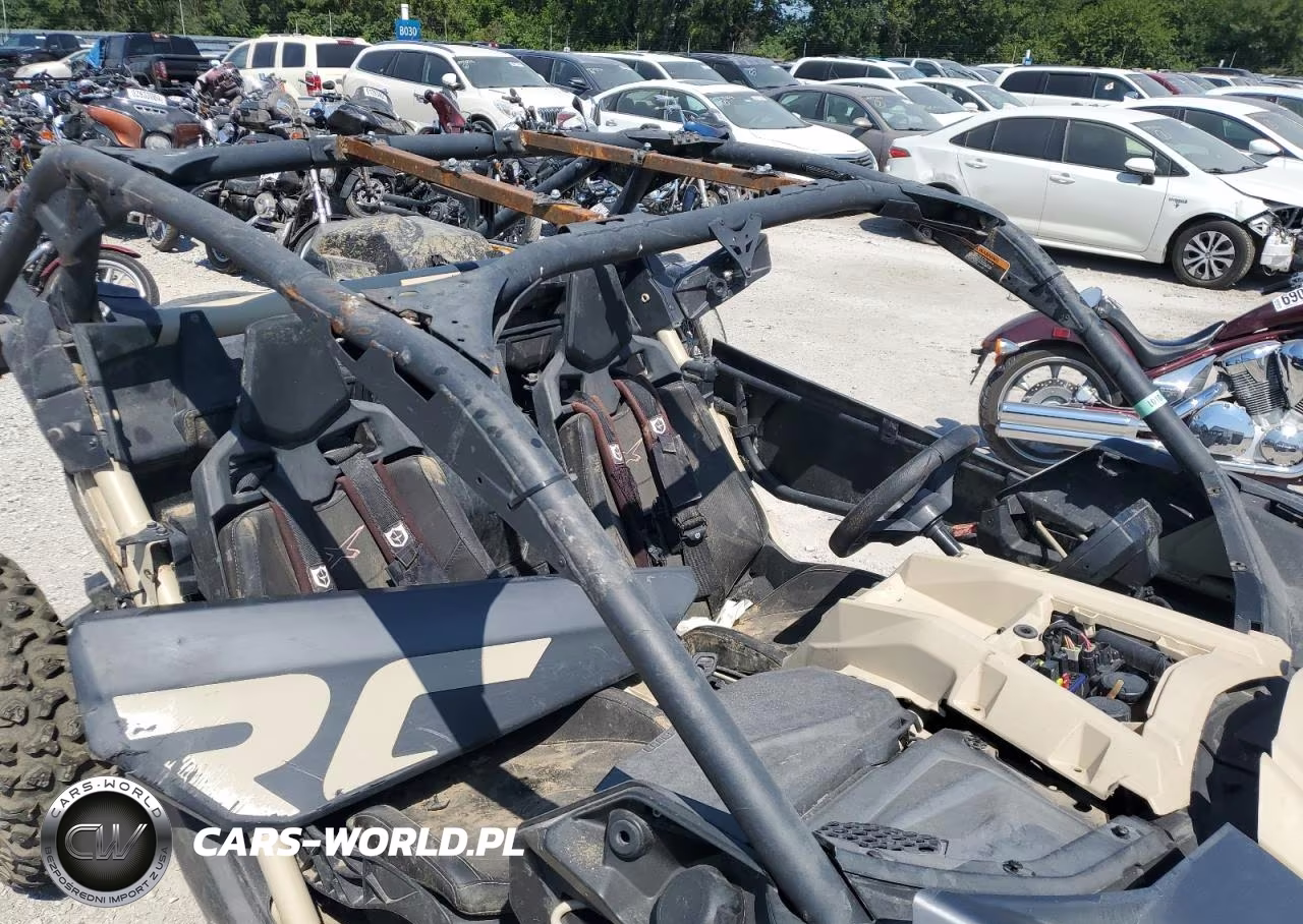 2023 Can-Am Maverick X3 X Rc 64 Turbo Rr VIN:3JBVPAV49PE000313 - 9