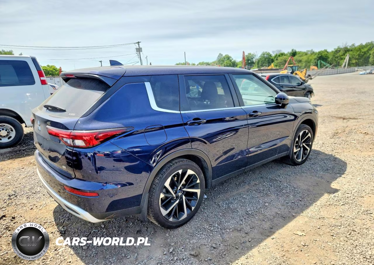 2024 Mitsubishi Outlander VIN:JA4J4VA88RZ009039 - 3