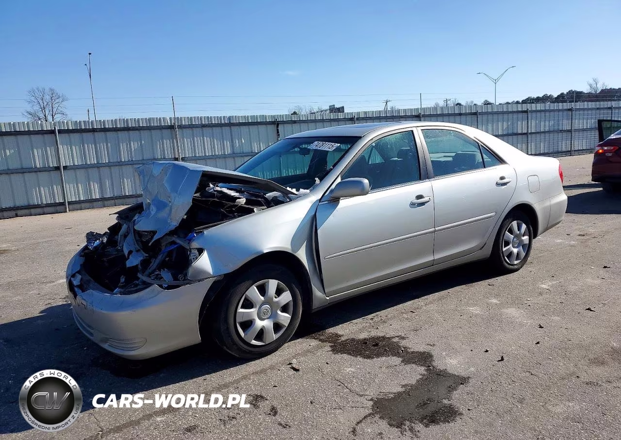 2004 Toyota Camry Le