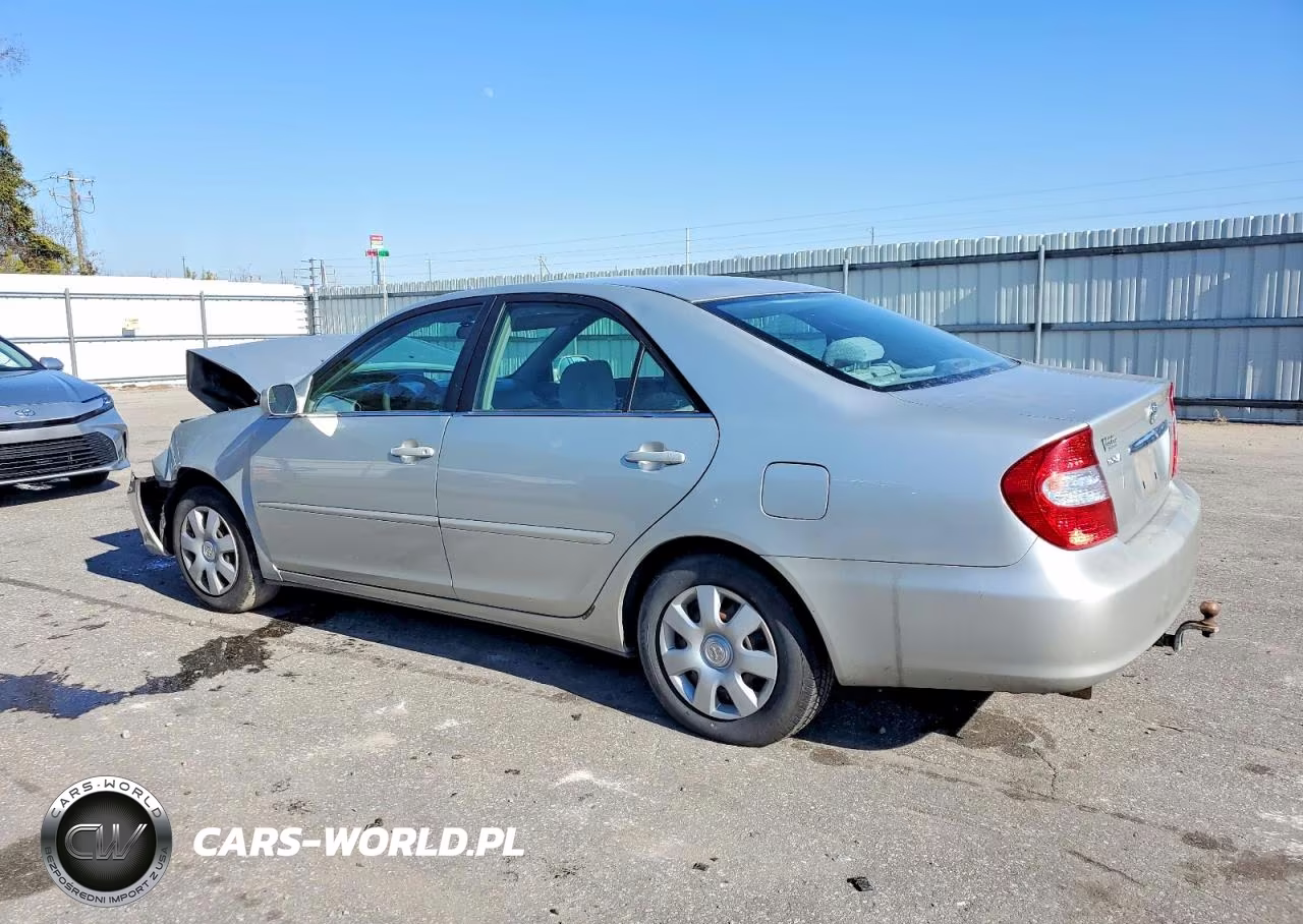 2004 Toyota Camry Le VIN:4T1BE32K44U299447 - 2