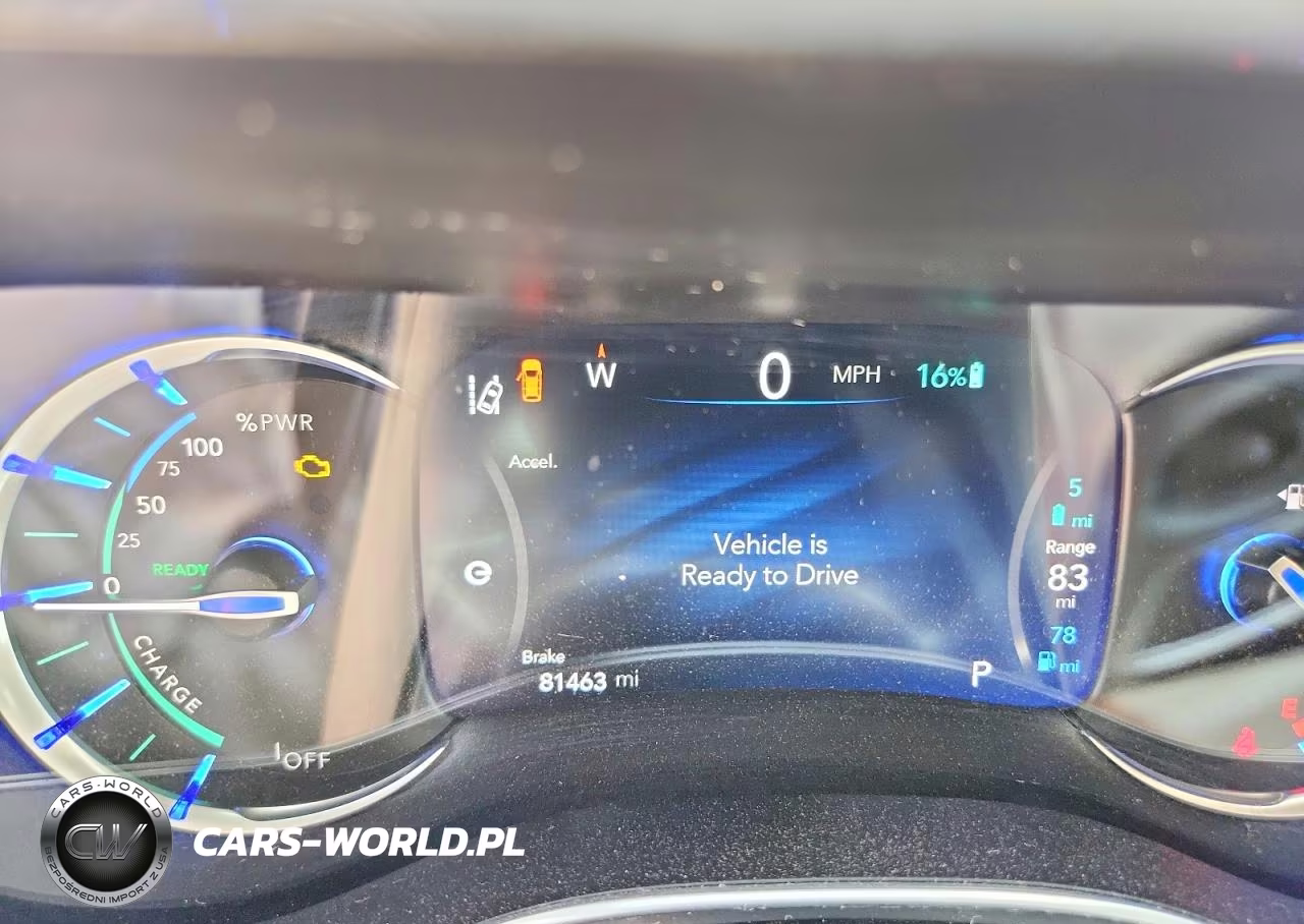 2018 Chrysler Pacifica Hybrid Limited VIN:2C4RC1N70JR144830 - 9
