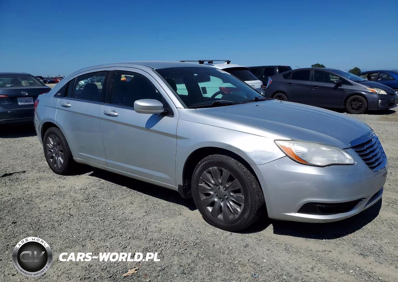 2011 Chrysler 200 Lx VIN:1C3BC4FB6BN617820 - 4