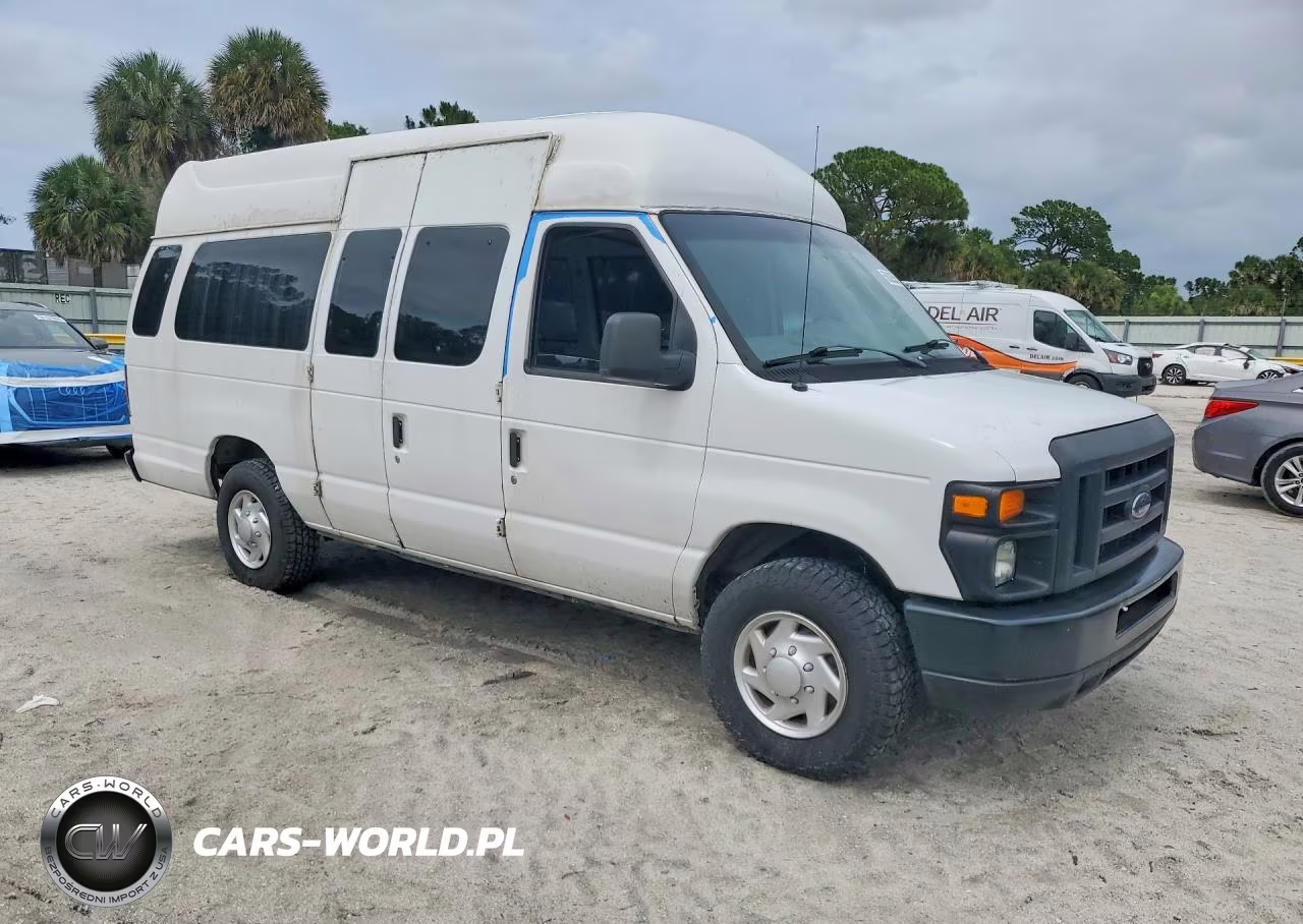 2009 Ford Econoline E250 Van VIN:1FTNS24W09DA83526 - 4