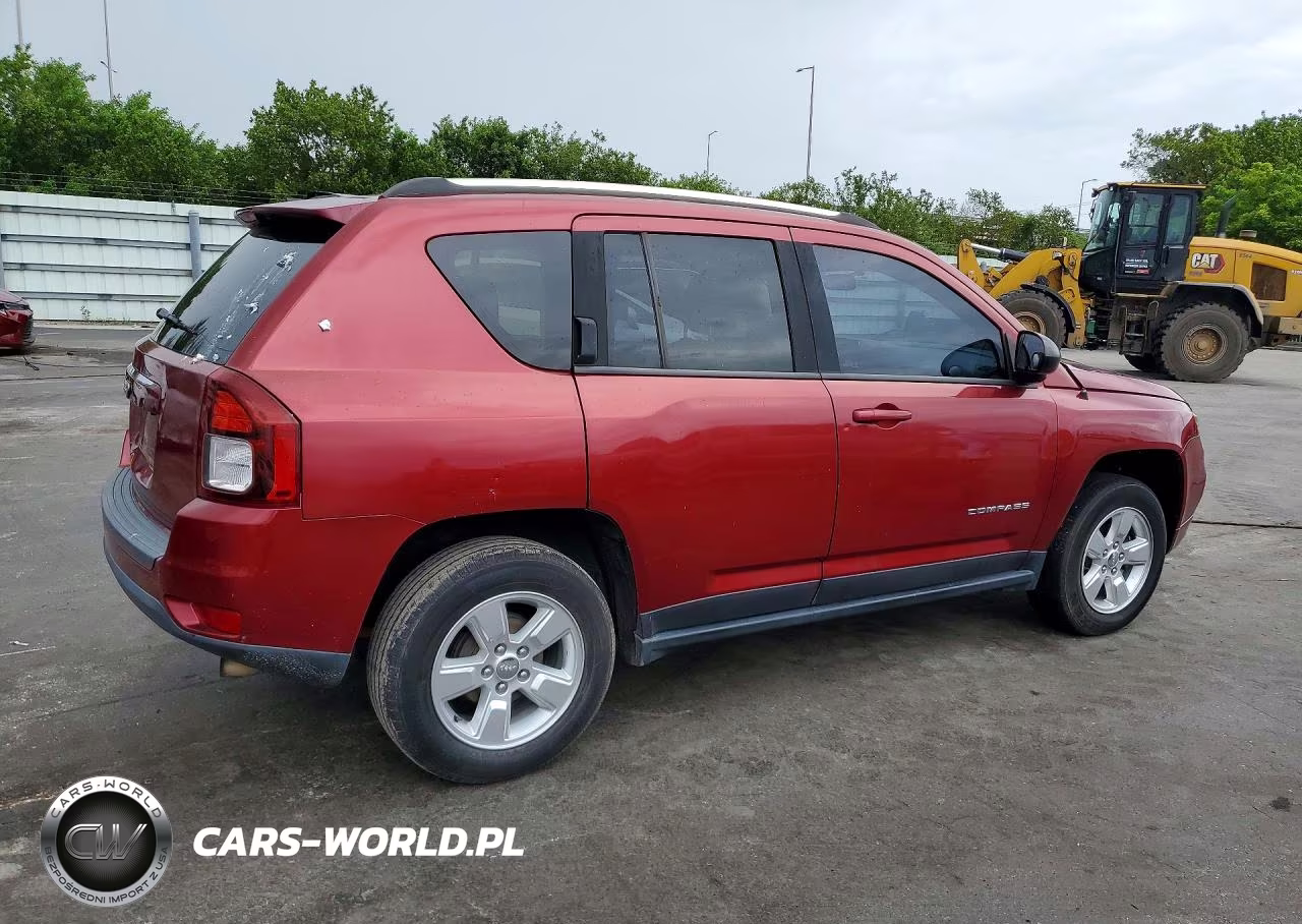 2015 Jeep Compass Sport VIN:1C4NJCBA9FD262420 - 3