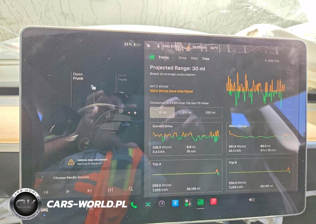 2018 Tesla Model 3 VIN:5YJ3E1EA2JF156646 - 9