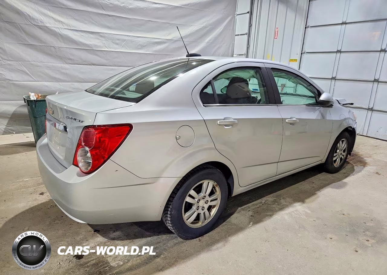 2015 Chevrolet Sonic Lt VIN:1G1JC5SH9F4175739 - 3