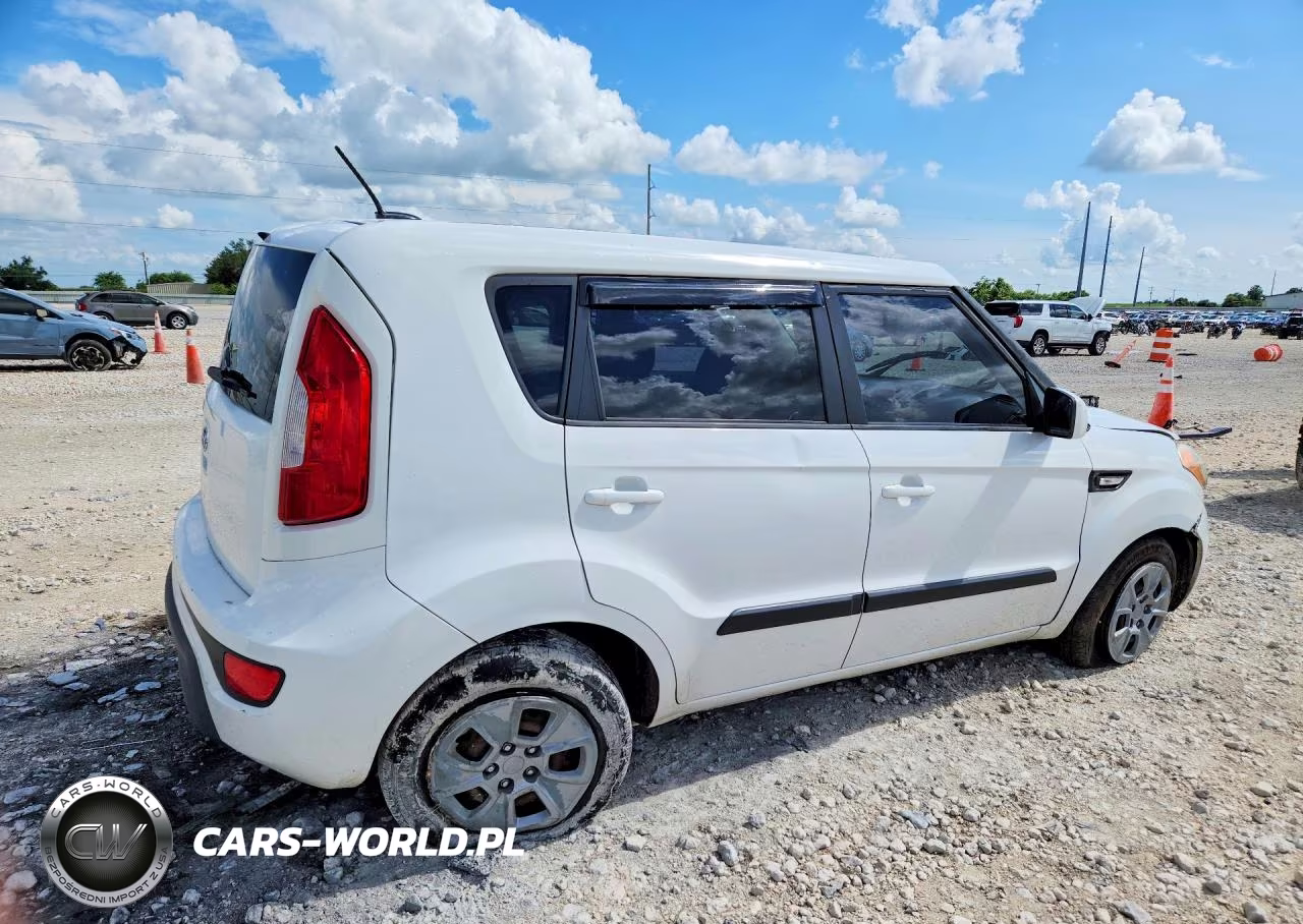 2012 Kia Soul Base VIN:KNDJT2A51C7454626 - 3