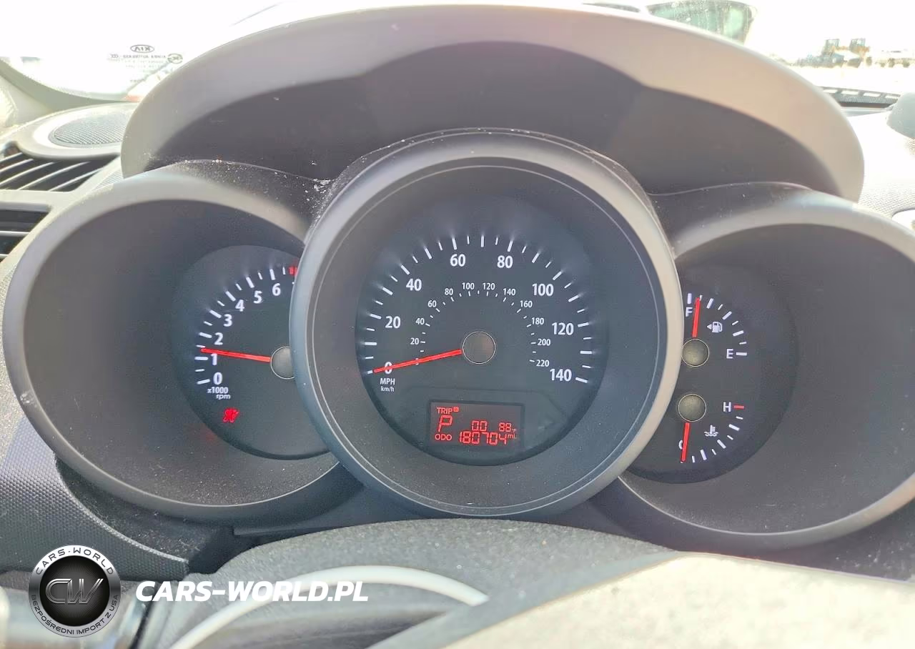 2012 Kia Soul Base VIN:KNDJT2A51C7454626 - 9