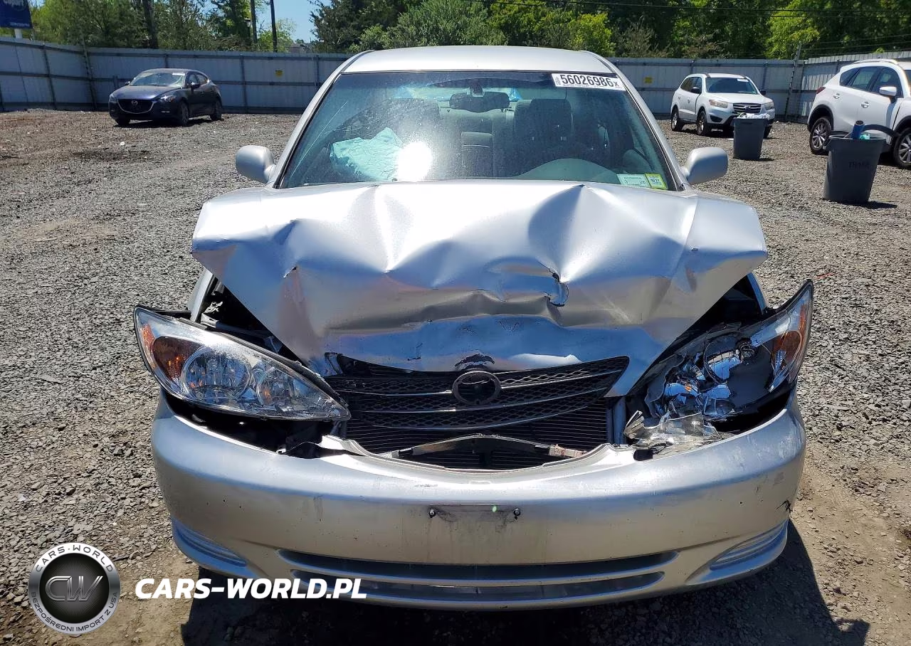 2002 Toyota Camry Le V6 VIN:4T1BF32K72U527144 - 5