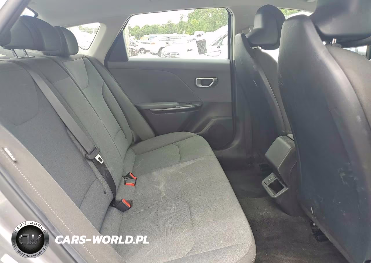 2025 Kia K4 Lxs VIN:3KPFT4DE4SE100563 - 10
