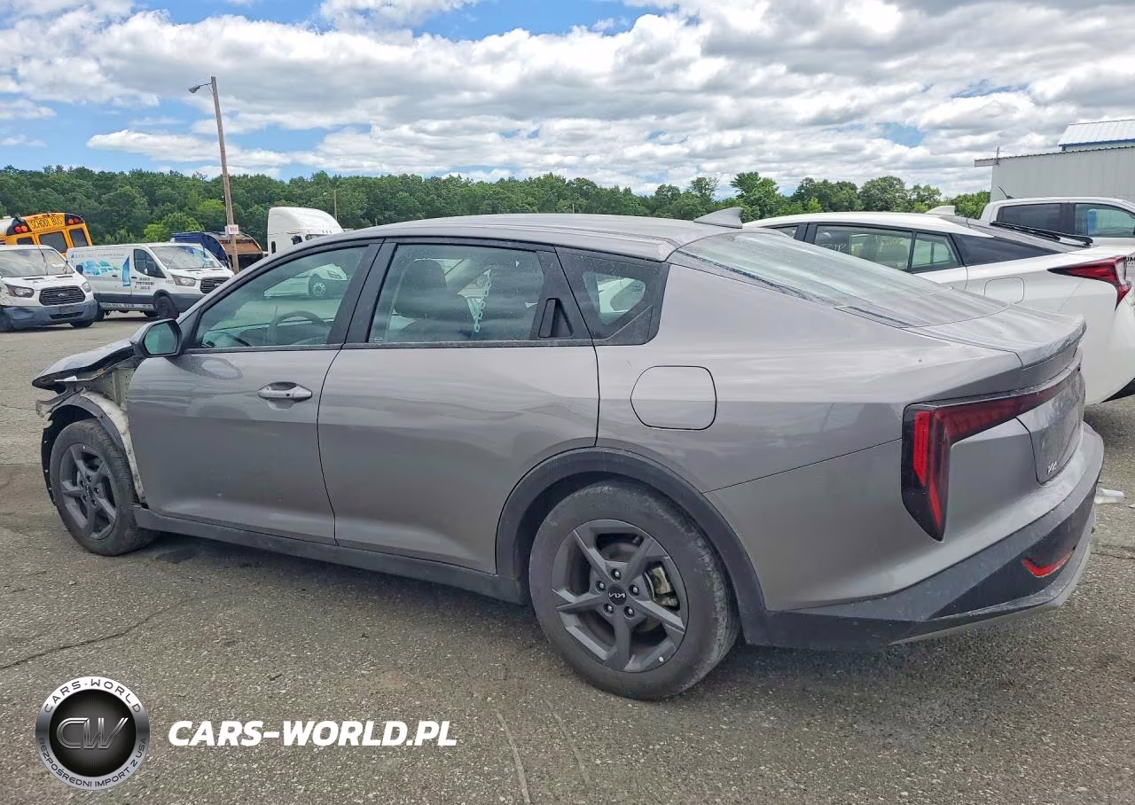 2025 Kia K4 Lxs VIN:3KPFT4DE4SE100563 - 2
