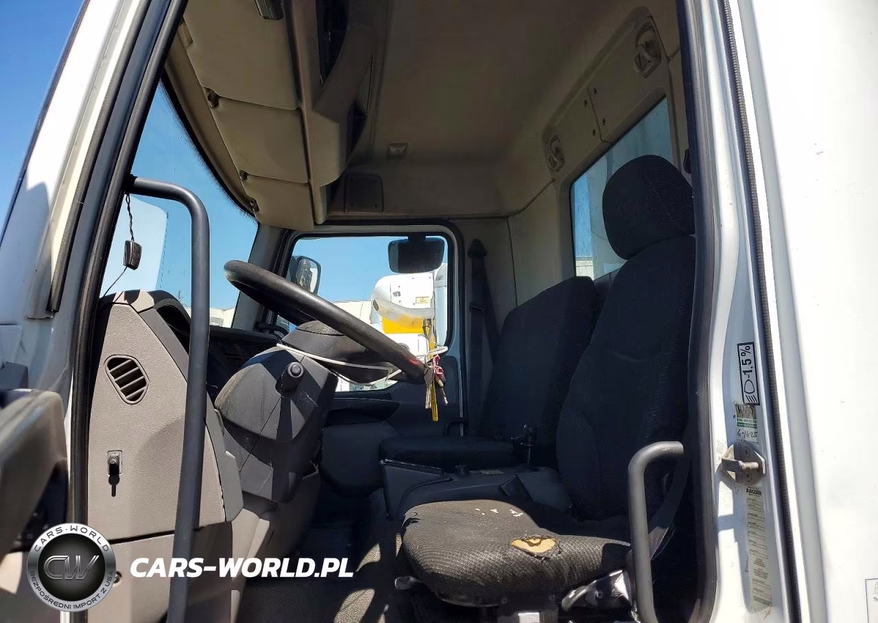 2015 Peterbilt 220 VIN:3BPPHM6X4FF590720 - 7