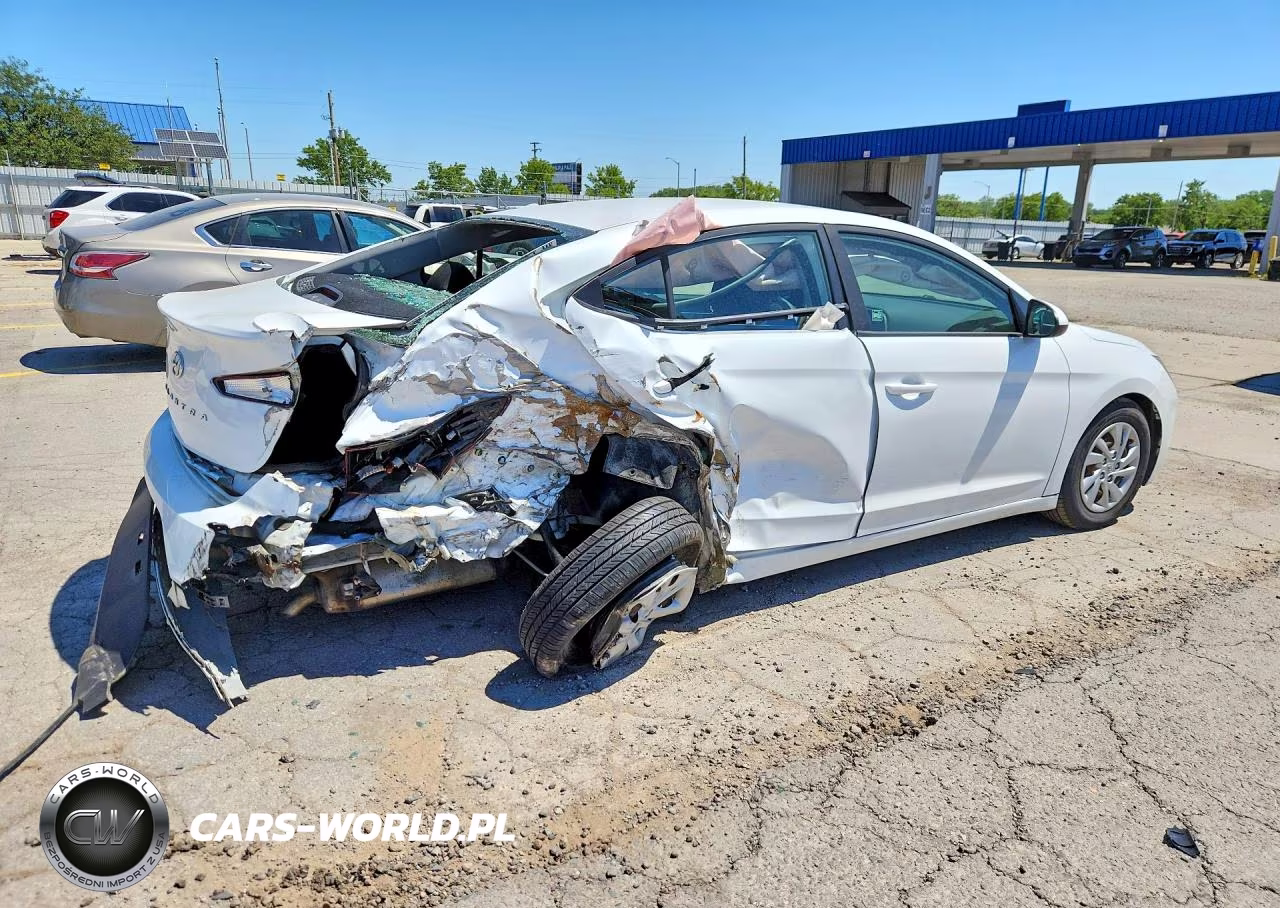 2019 Hyundai Elantra Se VIN:5NPD74LF2KH492315 - 3