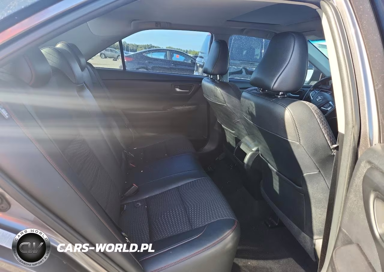 2015 Toyota Camry Se VIN:4T1BF1FK1FU084302 - 10