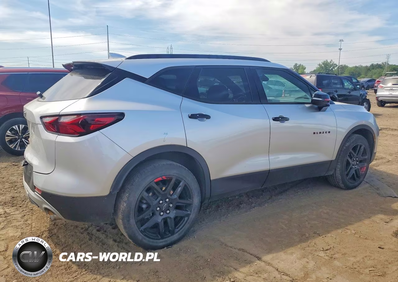 2022 Chevrolet Blazer 2Lt VIN:3GNKBHR46NS169177 - 3