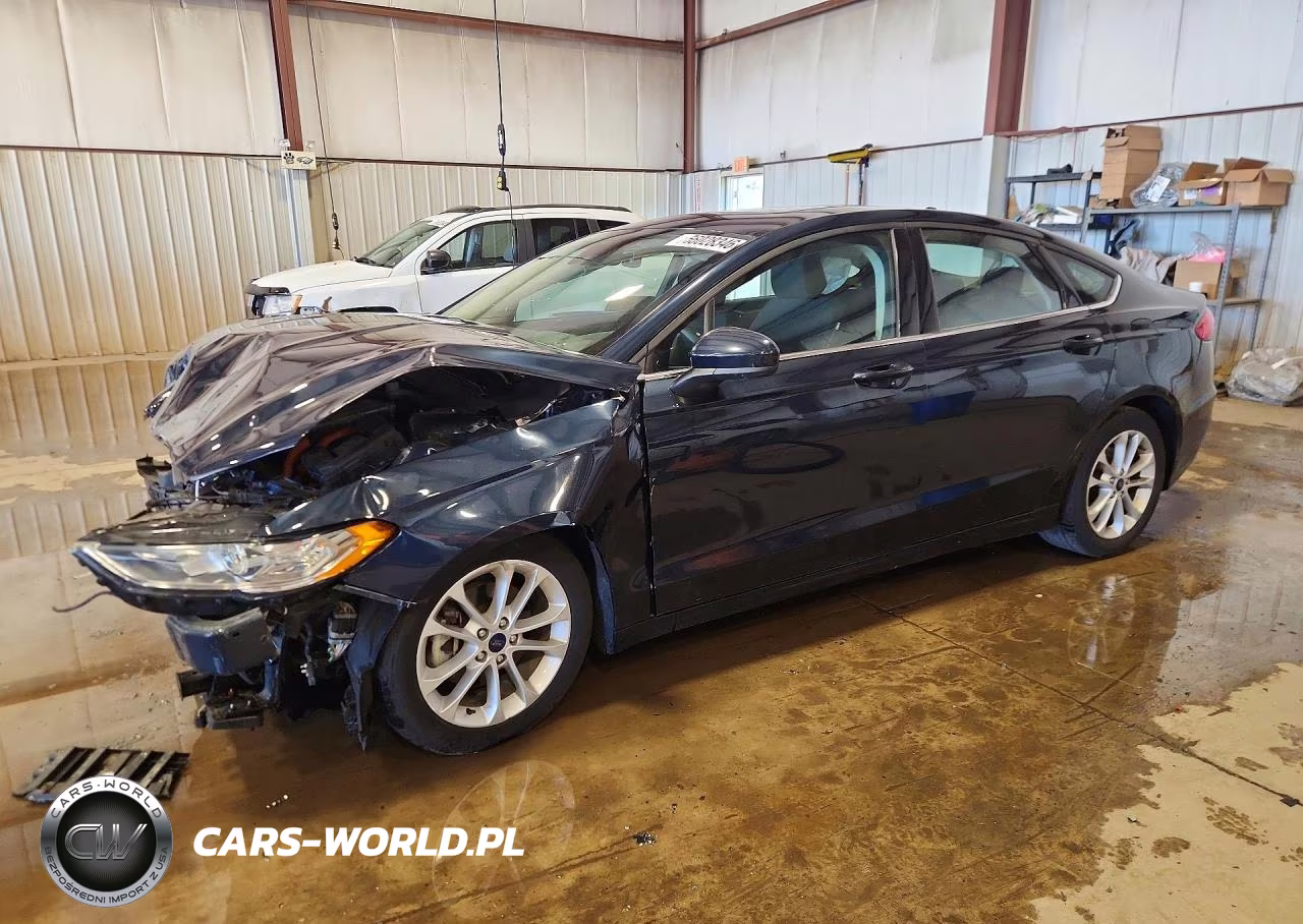 2020 Ford Fusion Se – zdjęcie 1 z 13