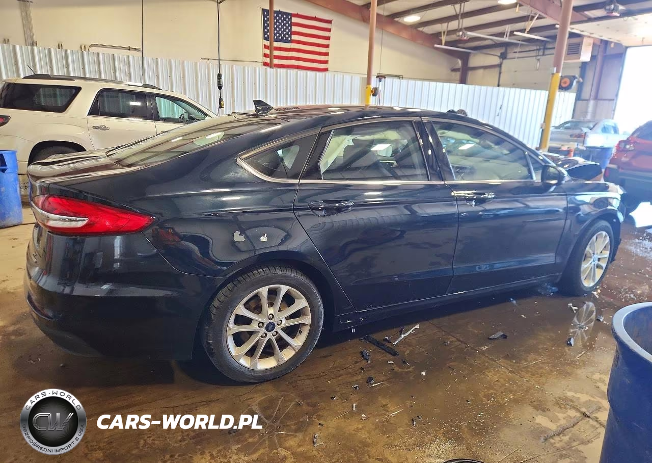 2020 Ford Fusion Se VIN:3FA6P0LU8LR159122 - 3