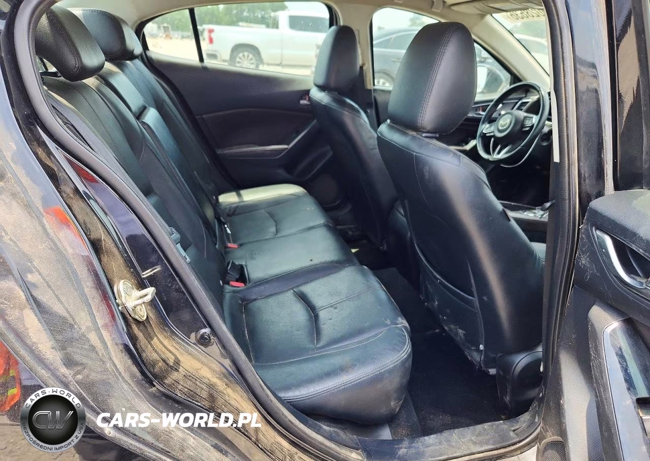 2018 Mazda 3 Grand Touring VIN:3MZBN1W31JM210653 - 10