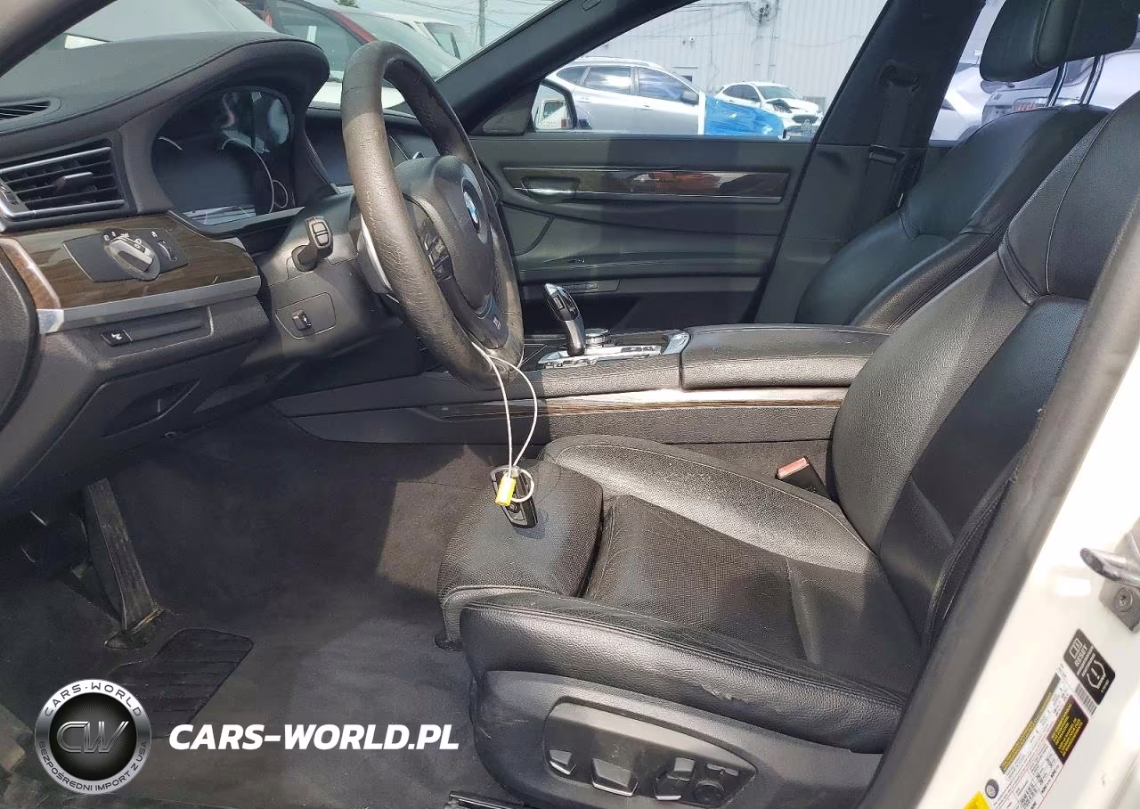 2015 BMW 740 Li VIN:WBAYE4C57FD139009 - 7