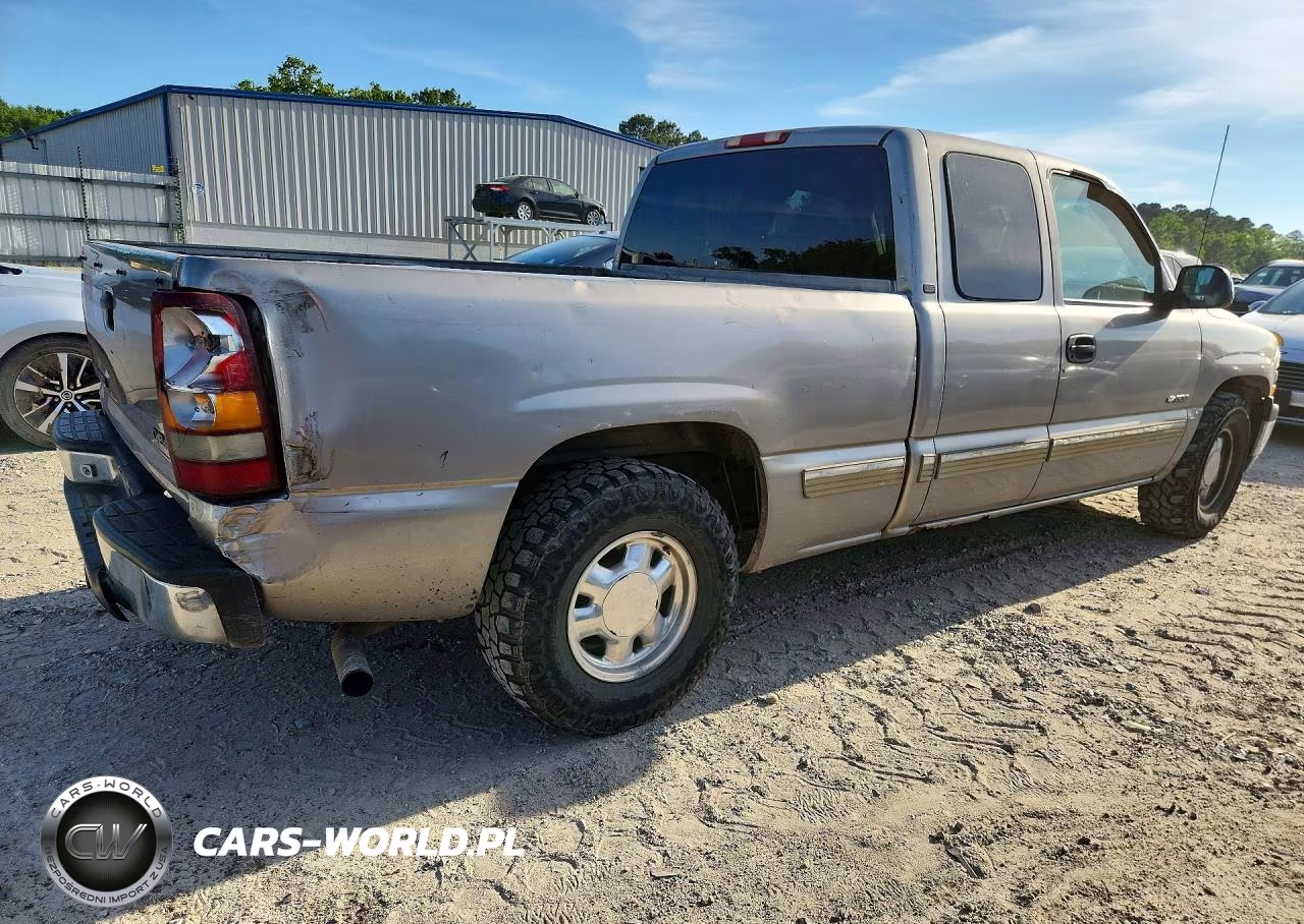2001 Chevrolet Silverado C1500 VIN:2GCEC19T411236155 - 3