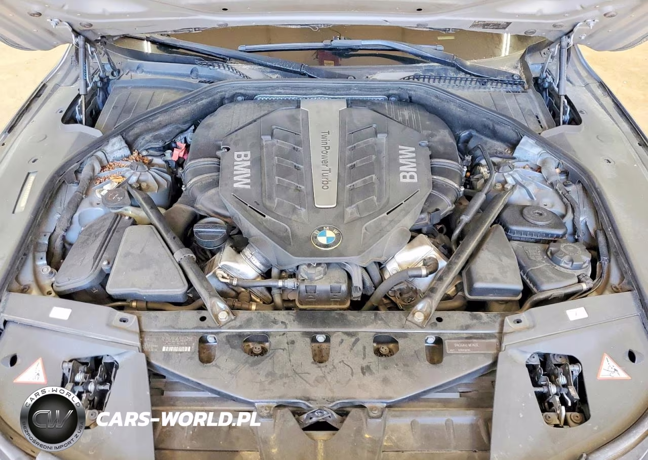 2012 BMW 750 Xi VIN:WBAKC6C5XCC396027 - 11
