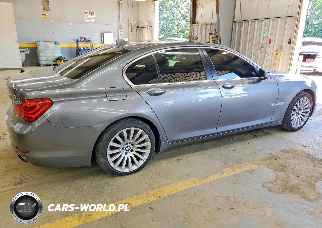 2012 BMW 750 Xi VIN:WBAKC6C5XCC396027 - 3