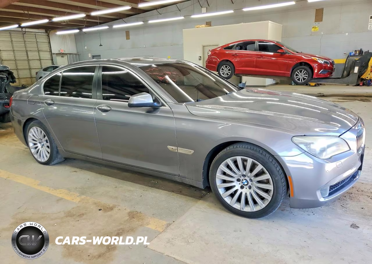2012 BMW 750 Xi VIN:WBAKC6C5XCC396027 - 4