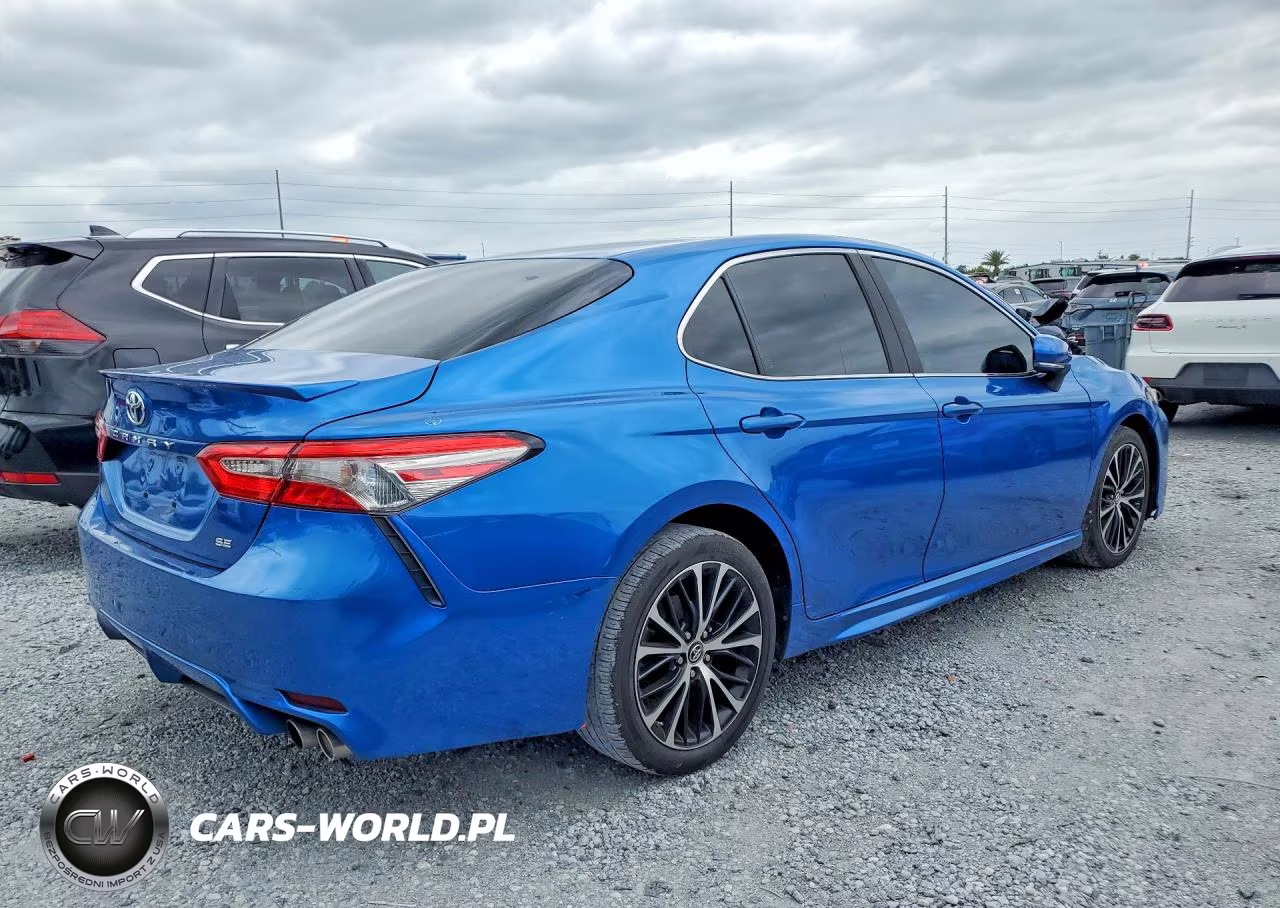2018 Toyota Camry Se VIN:4T1B11HK2JU080277 - 3