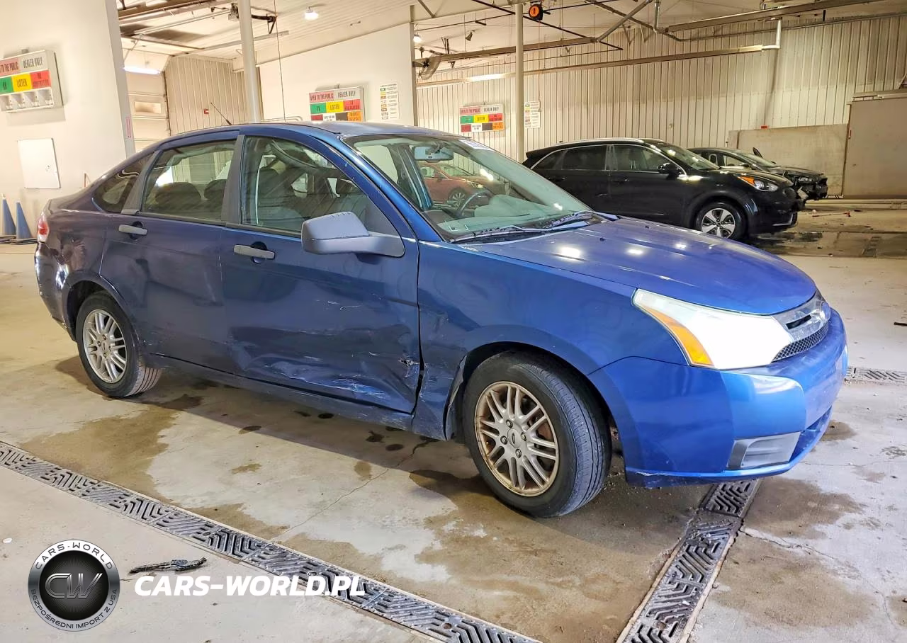 2009 Ford Focus Se VIN:1FAHP35N49W123787 - 4